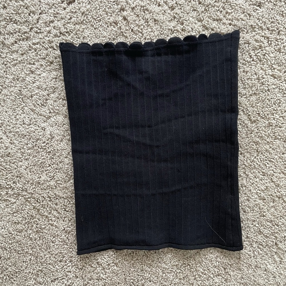 wilfred tight black tube top!